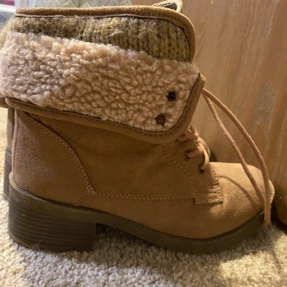 Rock and Candy Tan Lace Up Boots - Picture 4 of 5